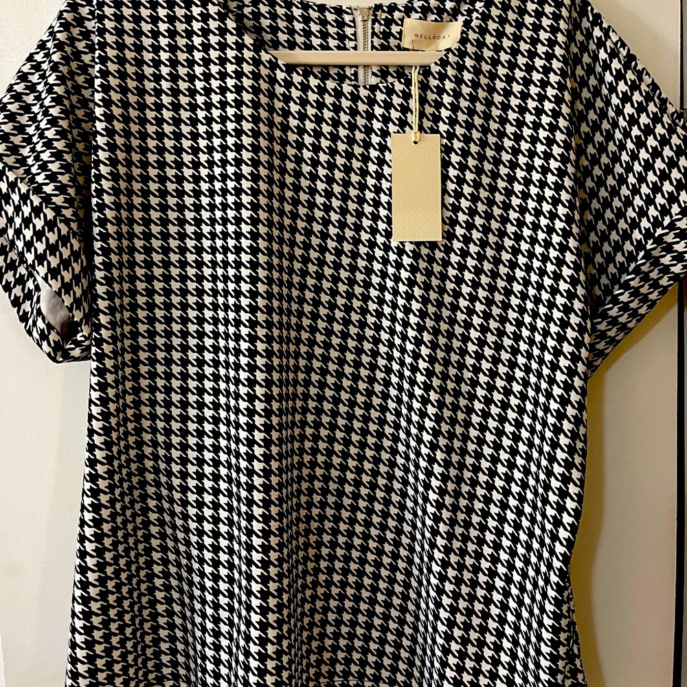 Black/White Blouse